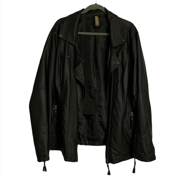 Women’s (worn once!) Leather-Like Jacket - Picture 4 of 4